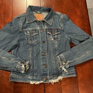 BoomBoom Jeans Distressed Destroyed Denim Jacket Size Small 100% cotton